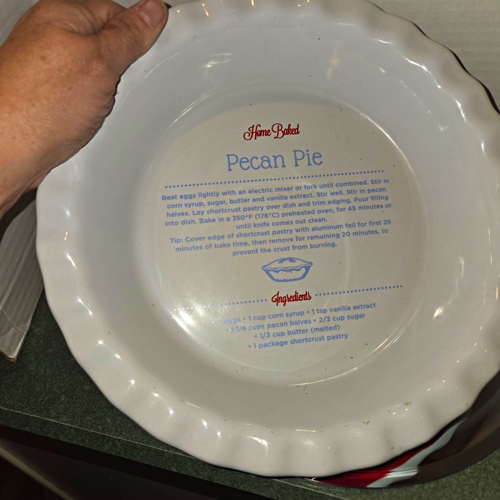 Masterclass Premium Collection Ceramic Pecan Pie Dish Deep Red Ruffled 10"